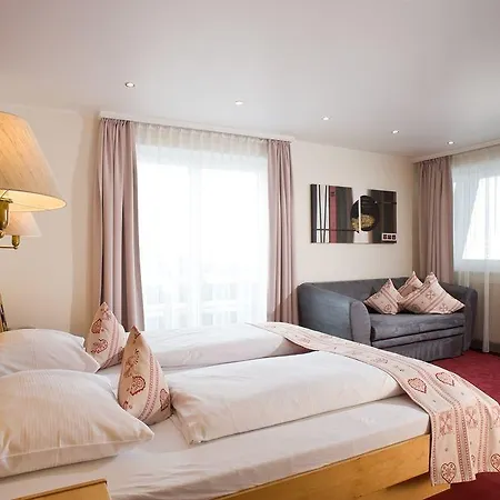 فندق Riezler Hof 4*
