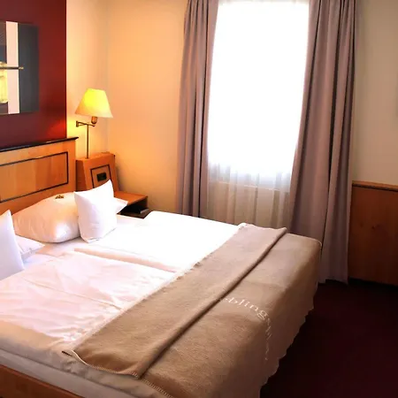 Riezler Hof فندق