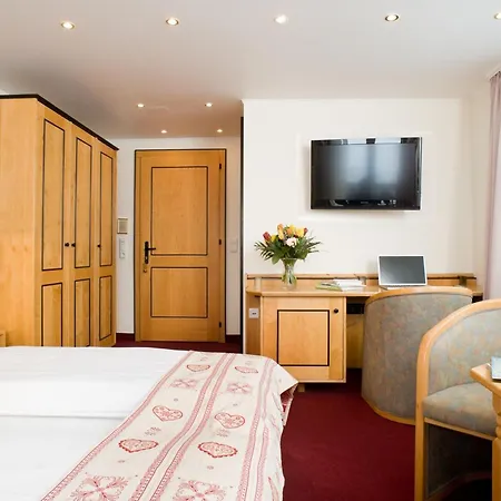 Hotel Riezler Hof 4*