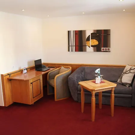 فندق Riezler Hof 4*